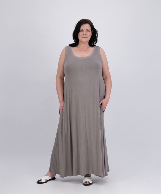 Mouwloze maxi jurk (3 lengtes) from Aimmea