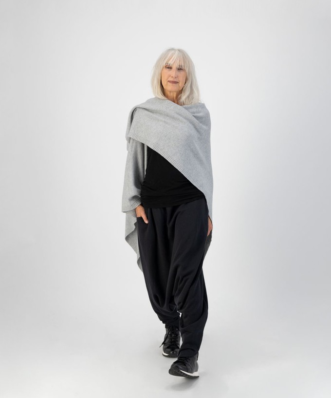 Kasjmier mix cape from Aimmea