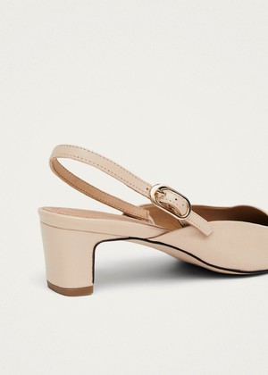 Lindy Bicolor Cream Black Leather Pumps from Alohas