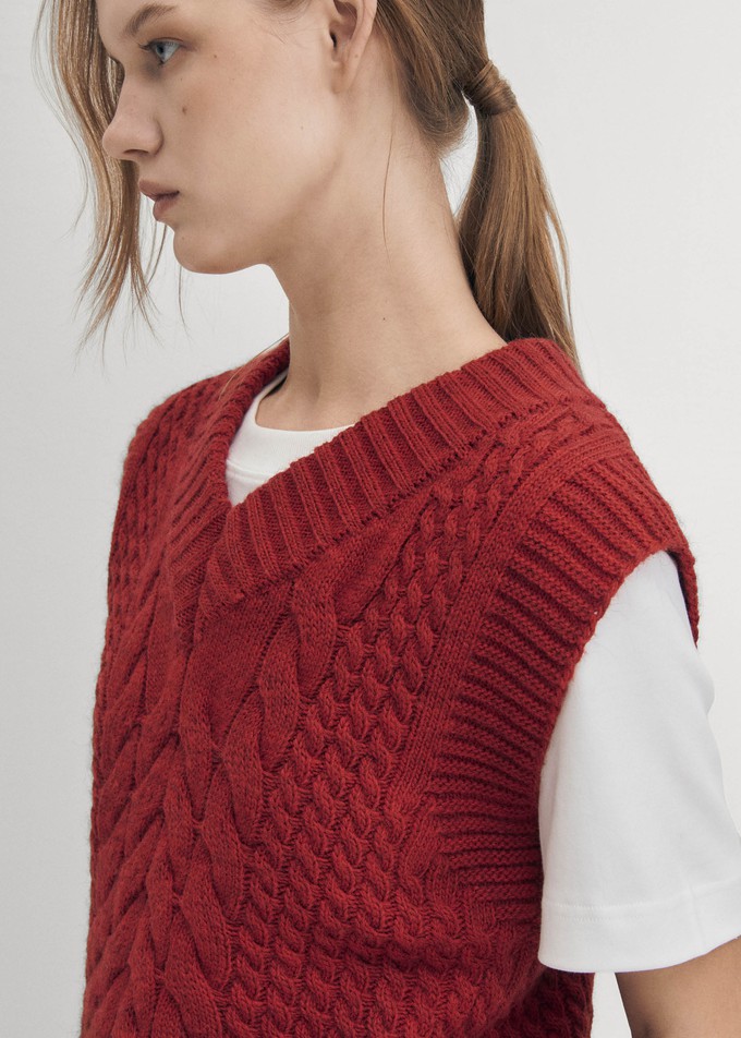 Cosy Red Tricot Vest from Alohas