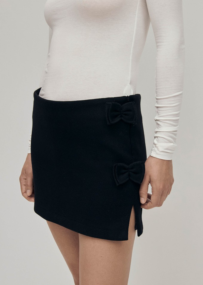 Minzi Black Skirt from Alohas