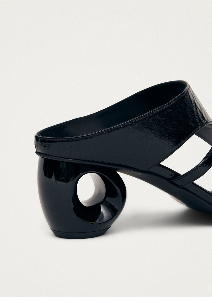 Dystaria Onix Black Leather Sandals from Alohas