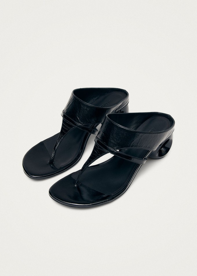 Dystaria Onix Black Leather Sandals from Alohas