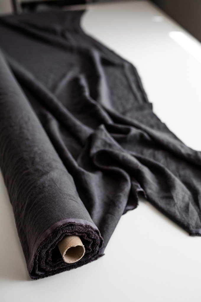 Charcoal 95" / 240 cm linen fabric from AmourLinen