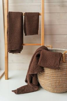 Linen waffle towel set via AmourLinen