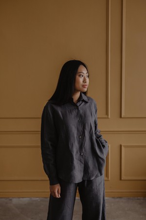 Odense casual linen shirt ODENSE S Chacoal from AmourLinen