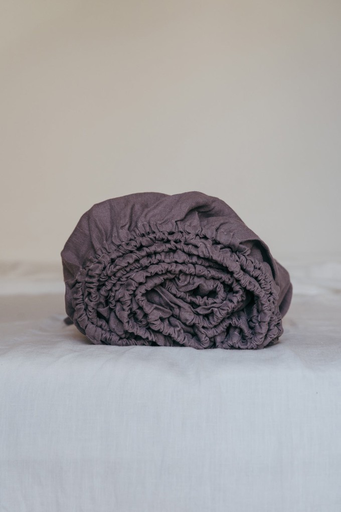 Linen fitted sheet in Dusty Lavender from AmourLinen