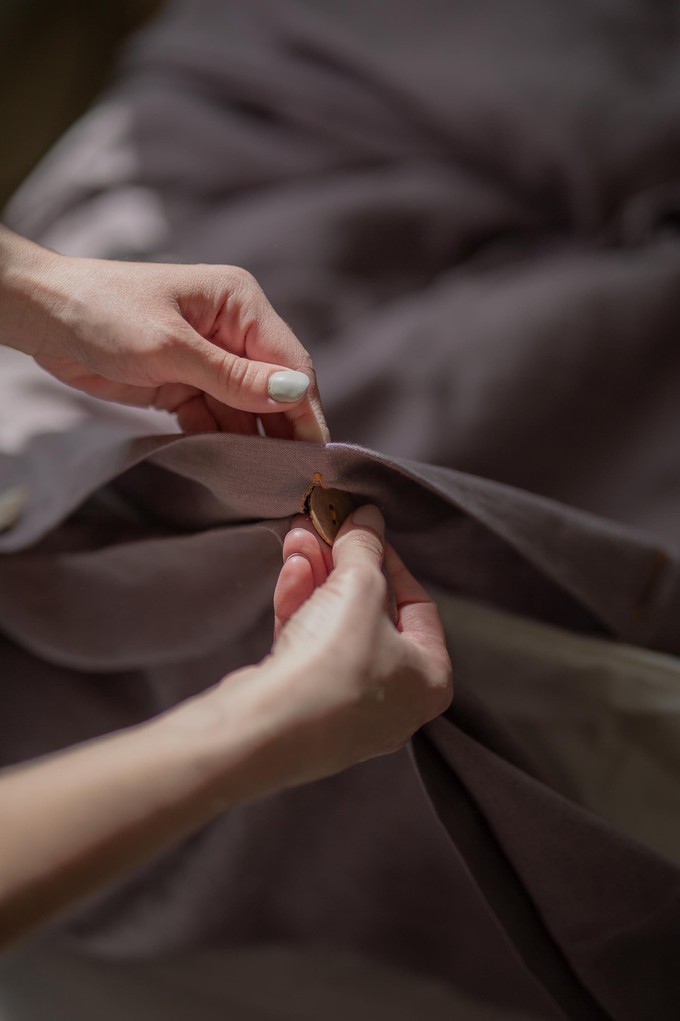 Linen bedding set in Dusty Lavender from AmourLinen