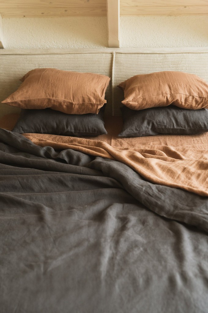 Linen duvet cover in Charcoal from AmourLinen