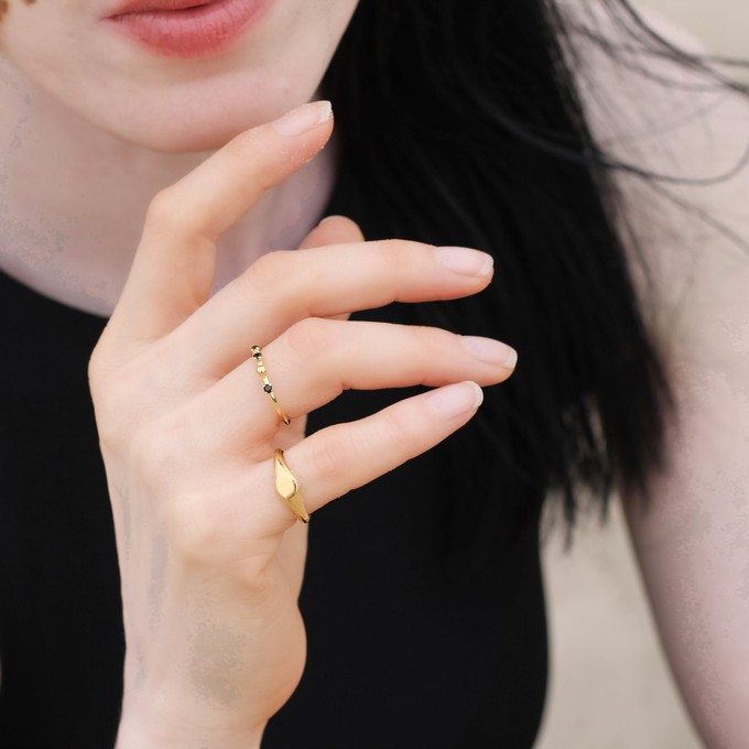 Cosima black spinel ring from Ana Dyla