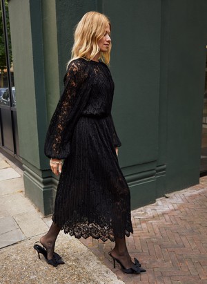 Caro Recycled Lace Midi Dress from Baukjen