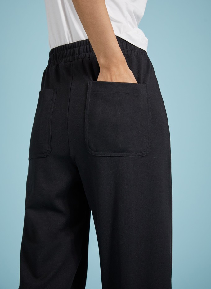 Billie Ponte Carrot Leg Trousers from Baukjen