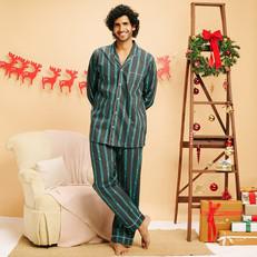 Jingle Bells Pyjama Set - Men via Bhoomi