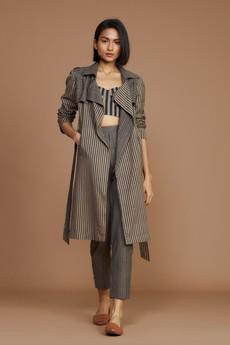 Megan Trench Coat Brown via Bhoomi