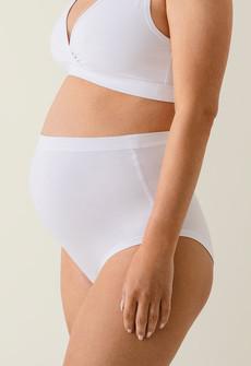 Essential maternity briefs - White via Boob Design