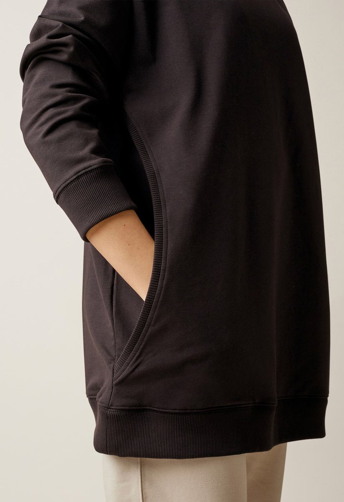 Oversized maternity sweatshirt with nursing access - Black from Boob Design