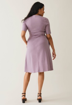 A shaped nursing dress short sleeve - Lavender from Boob Design