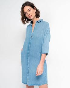 Mara dress denim - light blue via Brand Mission