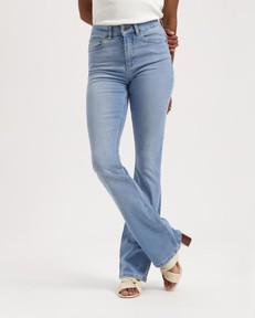 Zoe High Rise Bootcut - Lucky Vintage via Brand Mission