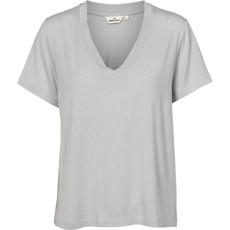 Joline v-hals t-shirt - high rise via Brand Mission