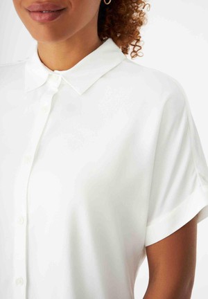 Sarah blouse - white from Brand Mission