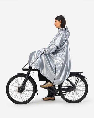 Maium poncho - silver from Brand Mission