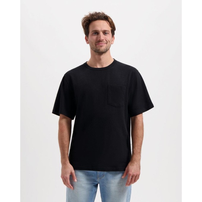 Liampo t-shirt - jet black from Brand Mission