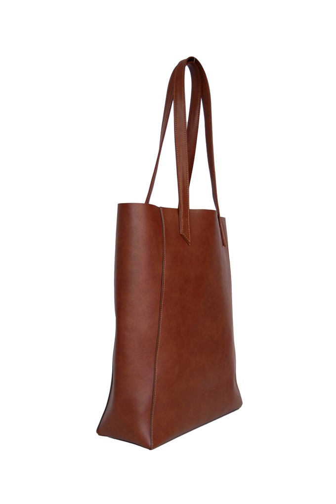 Basic shoulder bag - Hazelnut from CANUSSA