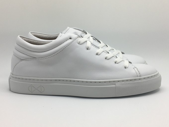 nat-2™ Sleek Low all white (W/M/X) from COILEX