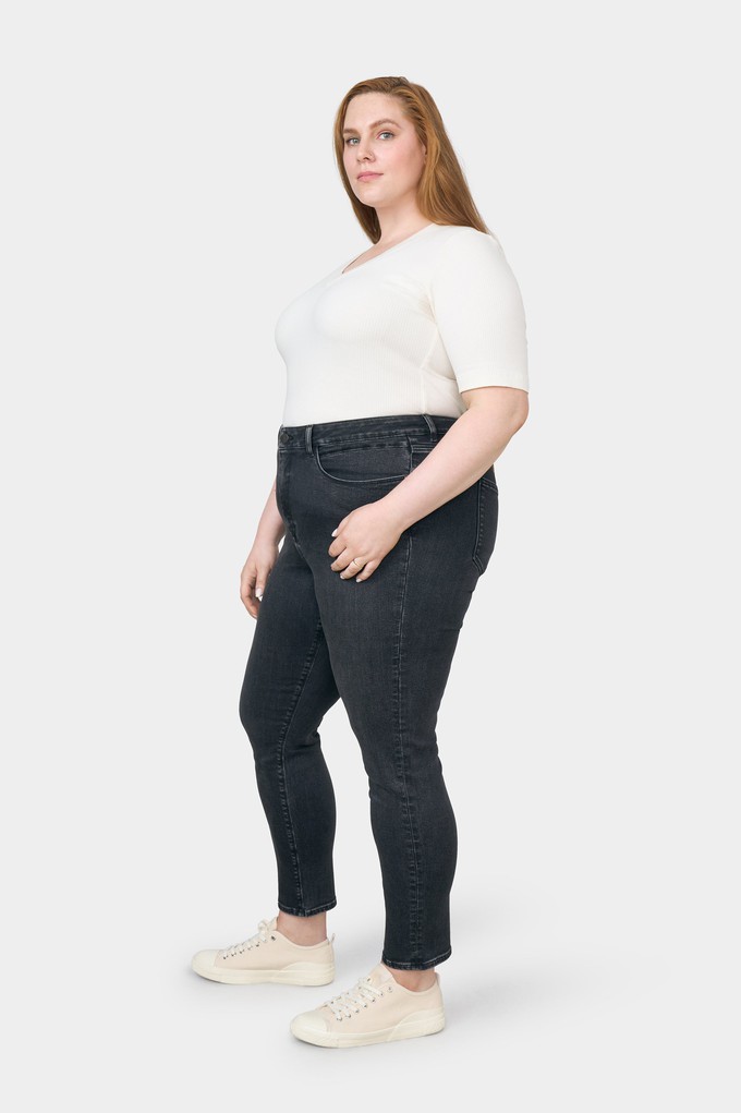 SUN UP Skinny Powerstretch - Curvy - Black Denim from DAWN Denim