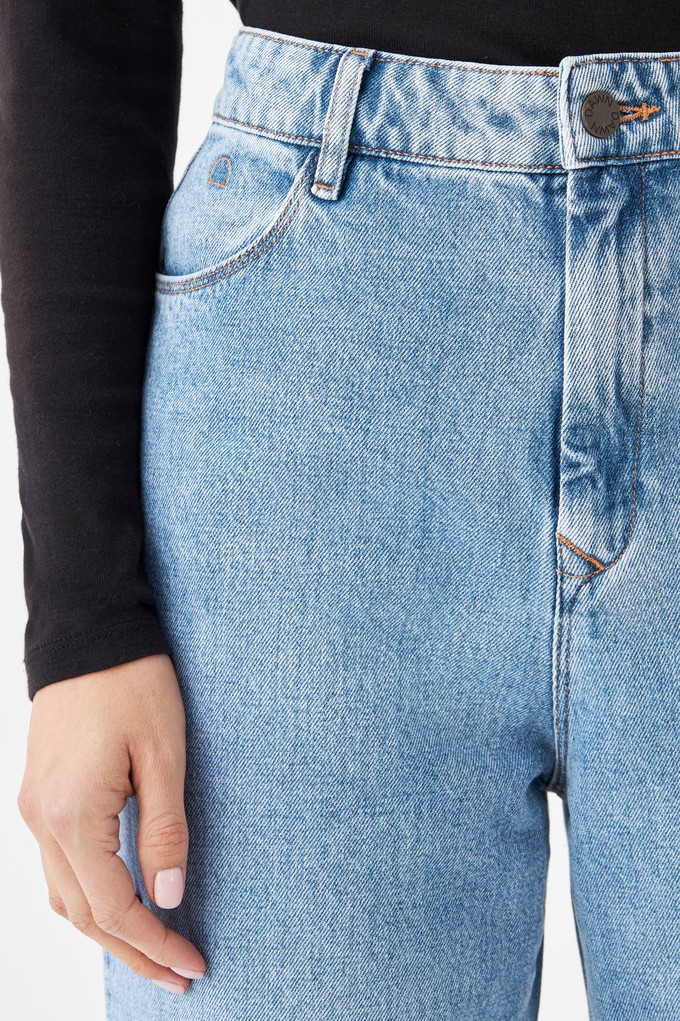 DAWN Wide Straight Cropped Non-Stretch - Minimal - Light Blue from DAWN Denim