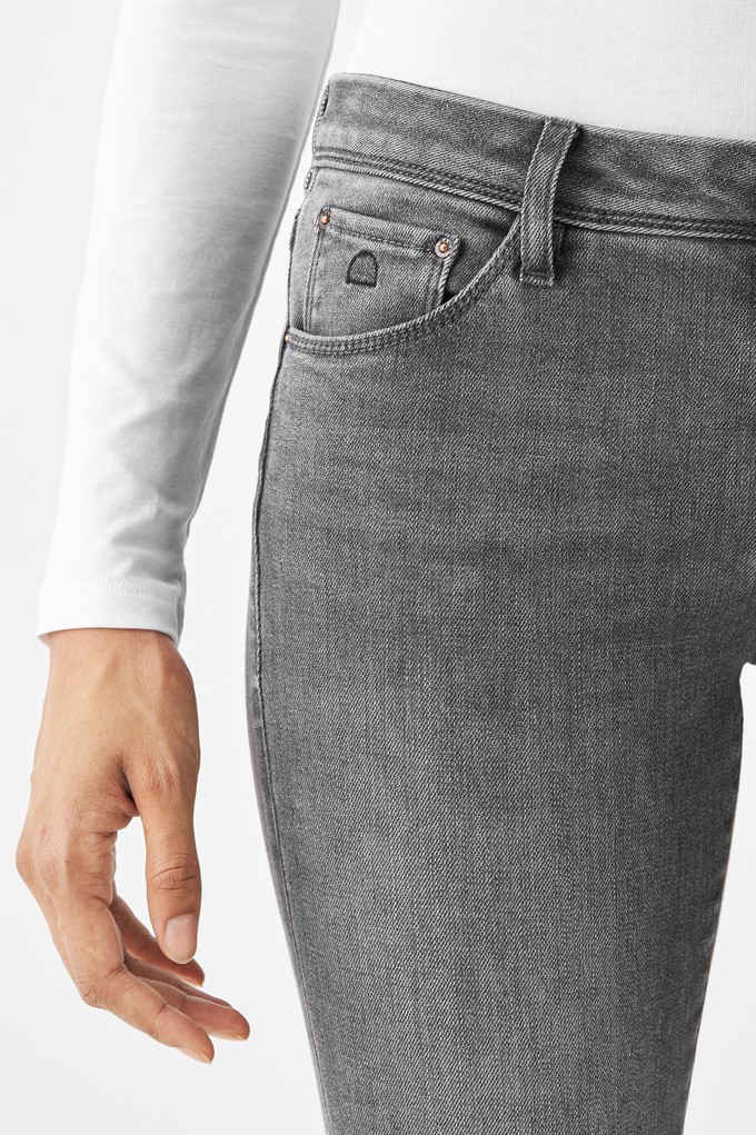 MID SUN Slim Comfortstretch - Basic - Medium Grey from DAWN Denim