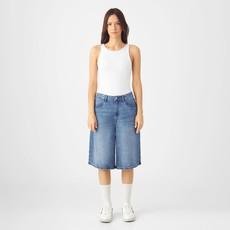 NOVI Baggy Minimal Stretch - Bermuda via DAWN Denim