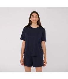 Organic Basics •• TENCEL™ Lite Tee | Navy via De Groene Knoop