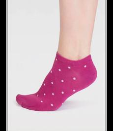 THOUGHT  •• Dottie Spotty Trainer Socks | Raspberry Pink via De Groene Knoop