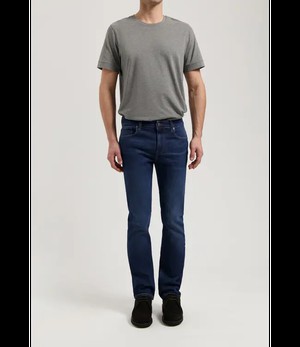 MUD Jeans •• Bryce Mid Straight - Medium Dark from De Groene Knoop