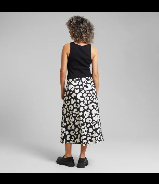 DEDICATED. •• Skirt Klippan | Painted Leopard Black from De Groene Knoop