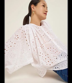 LANIUS •• Geborduurde blouse met ruches | Off white - Anglaise | Stickereibluse mit Krauseln from De Groene Knoop