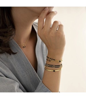 A BEAUTIFUL STORY •• Sensation Black Onyx Bracelet GC | Goud from De Groene Knoop