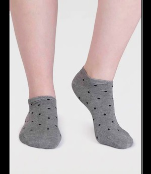 THOUGHT  •• Dottie Spotty Trainer Socks | Grey Marle from De Groene Knoop