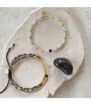 A BEAUTIFUL STORY •• Sensation Black Onyx Bracelet GC | Goud from De Groene Knoop