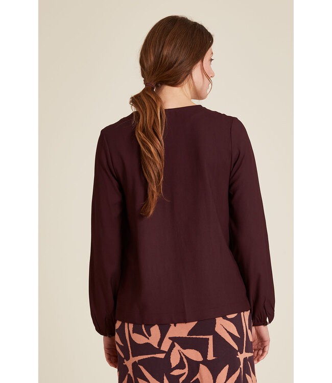 Tranquillo •• EcoVero™ blouse | plum from De Groene Knoop