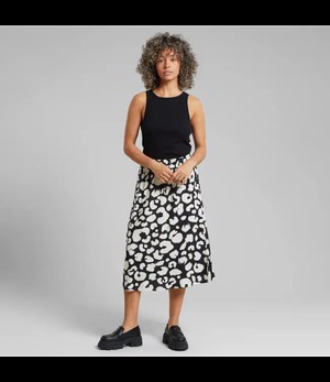 DEDICATED. •• Skirt Klippan | Painted Leopard Black from De Groene Knoop