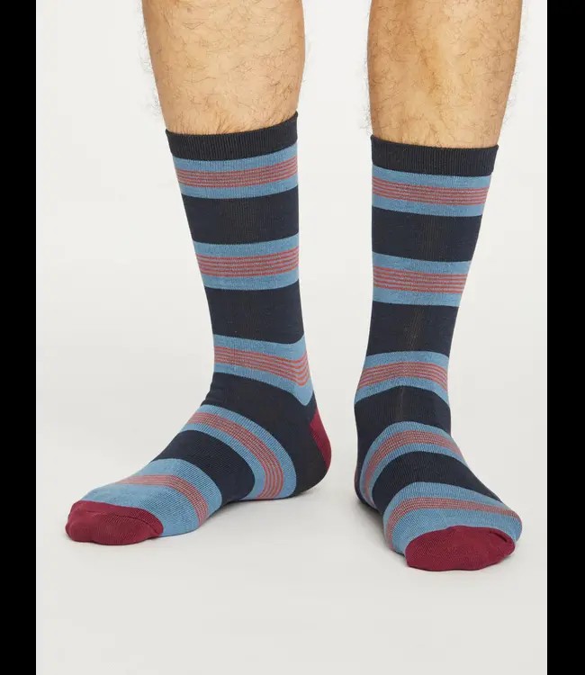 THOUGHT  •• Heren sokken Jesper Stripe Socks | Ash Blue from De Groene Knoop