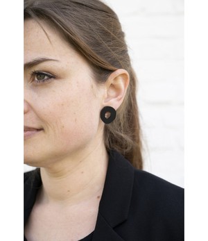 Studio NokNok •• oorbellen | STUD.01 BLACK from De Groene Knoop