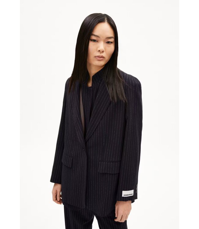 ARMEDANGELS •• Blazer MIKAALA PINSTRIPE | Night sky- white from De Groene Knoop