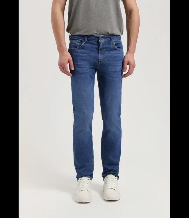 MUD Jeans •• Jeans Bryce Mid Straight - Authentic Indigo from De Groene Knoop