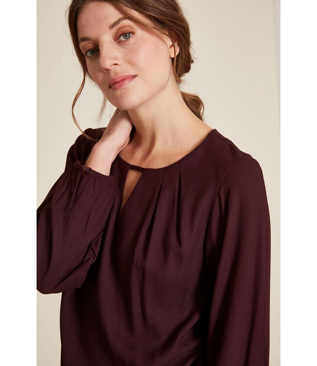 Tranquillo •• EcoVero™ blouse | plum from De Groene Knoop