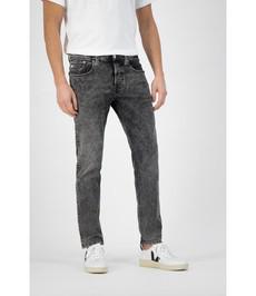 MUD Jeans •• Jeans Slimmer Rick - Heavy Stone Black via De Groene Knoop