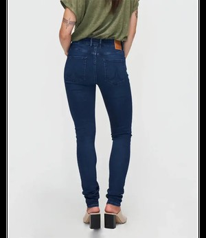 KUYICHI •• Carey skinny | True Blue from De Groene Knoop